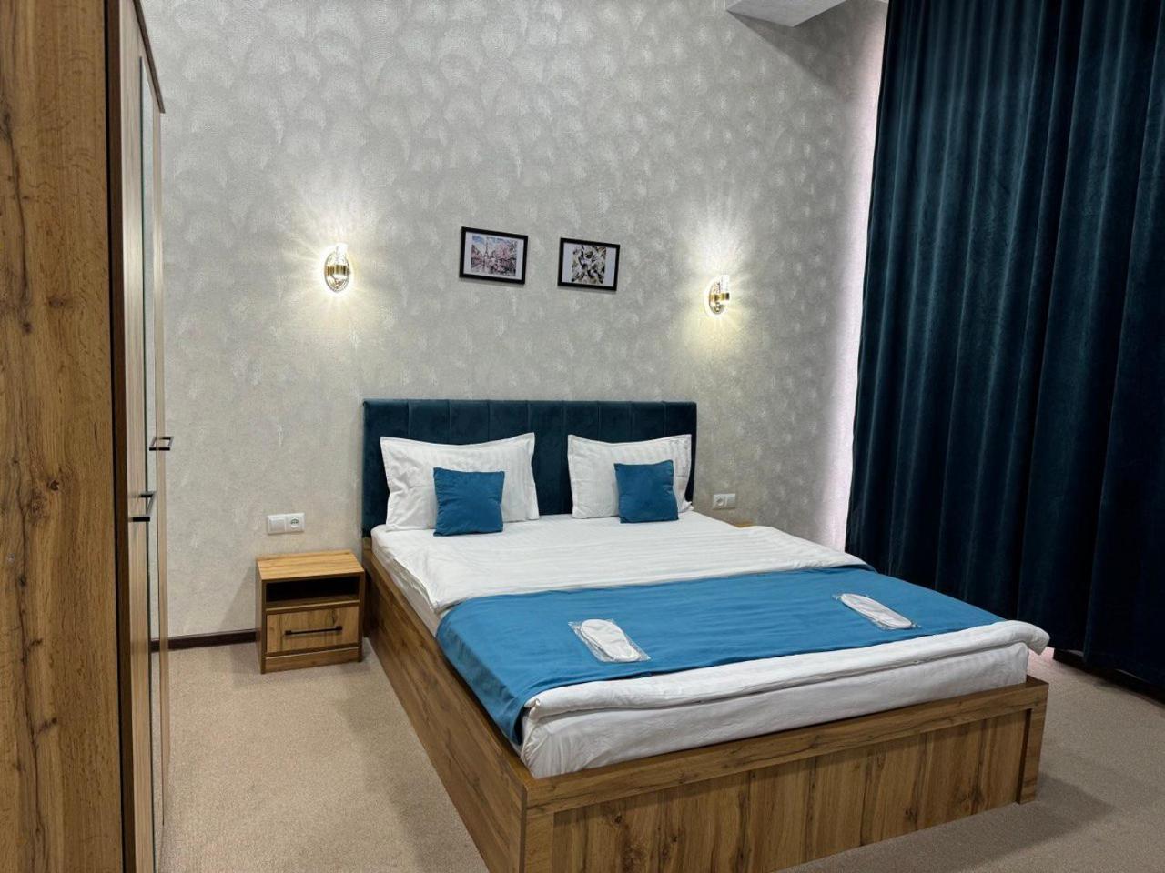 Resident Hotel Tashkent Ngoại thất bức ảnh