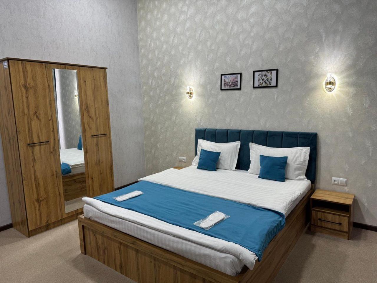 Resident Hotel Tashkent Ngoại thất bức ảnh