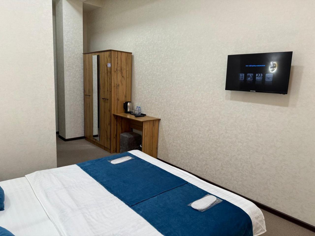 Resident Hotel Tashkent Ngoại thất bức ảnh