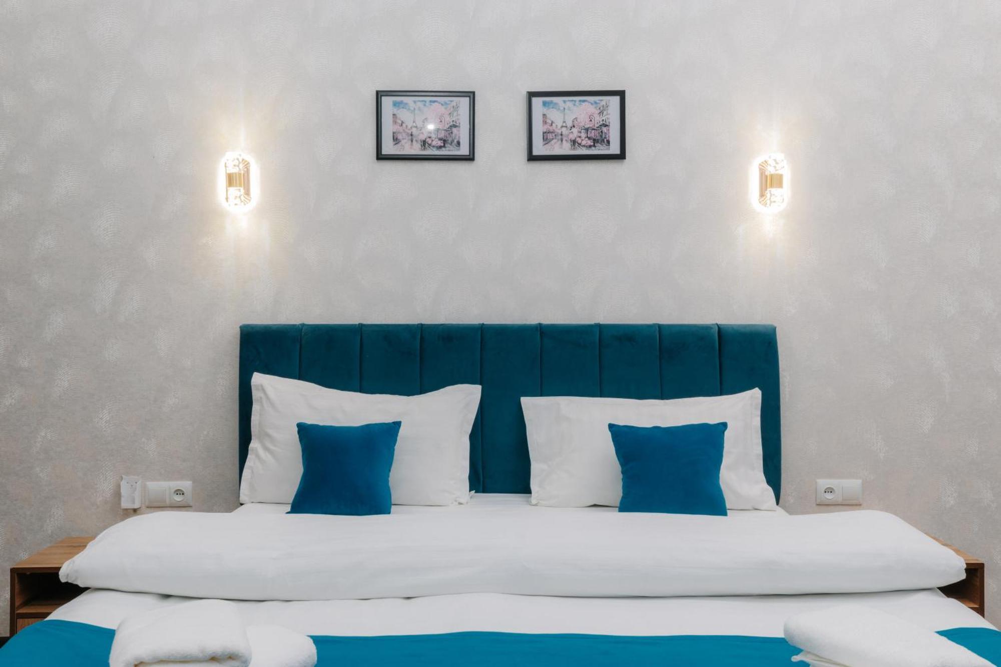 Resident Hotel Tashkent Ngoại thất bức ảnh