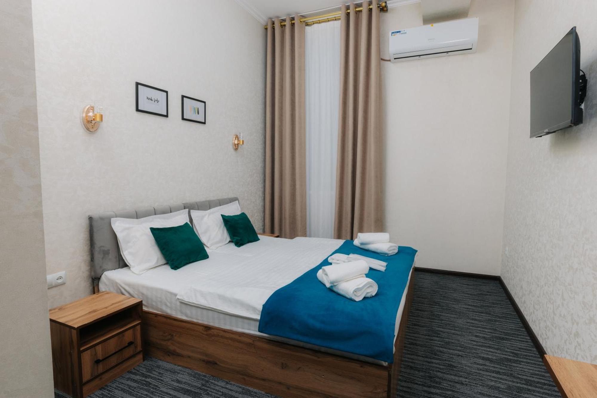 Resident Hotel Tashkent Ngoại thất bức ảnh