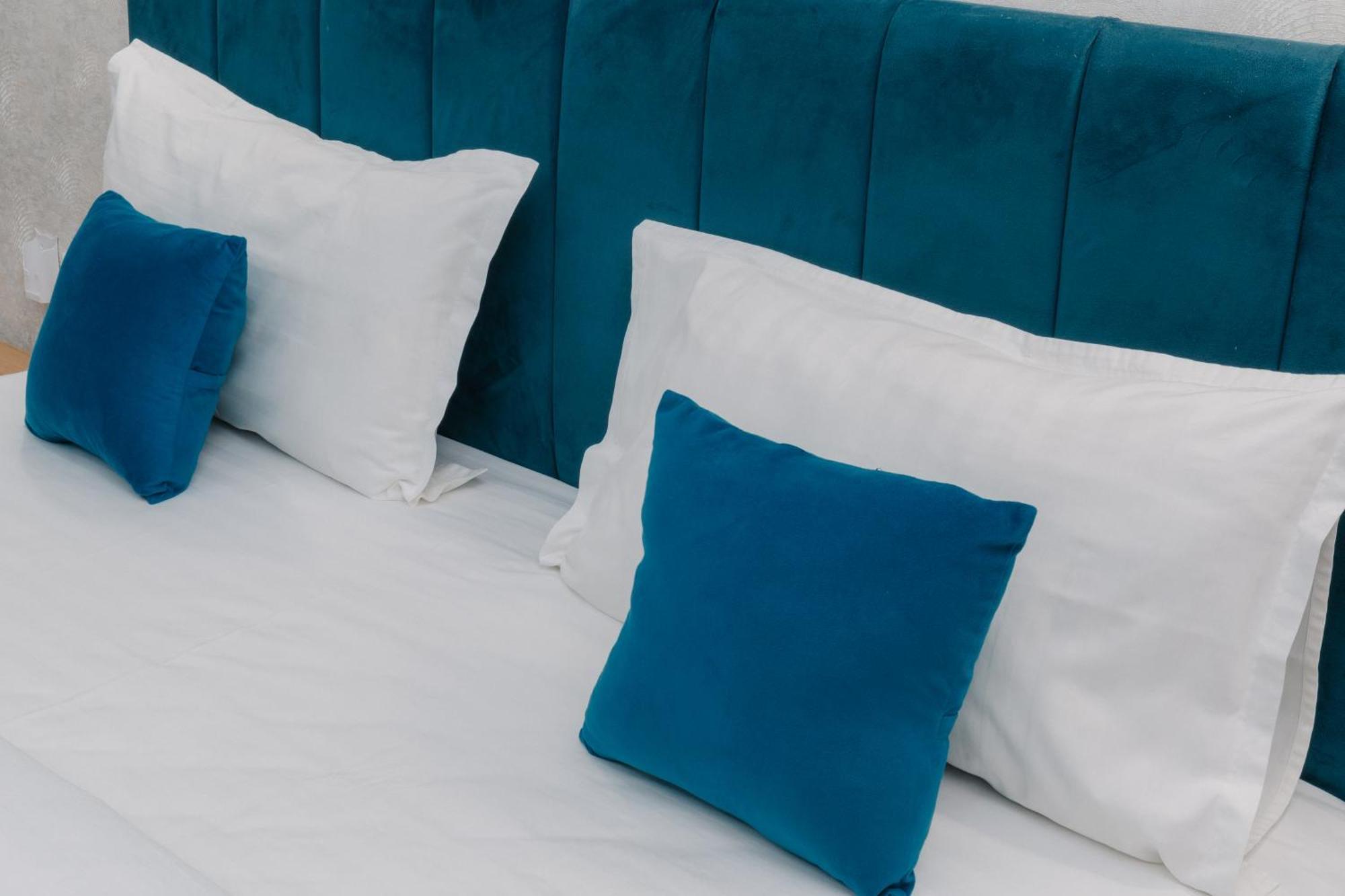 Resident Hotel Tashkent Ngoại thất bức ảnh