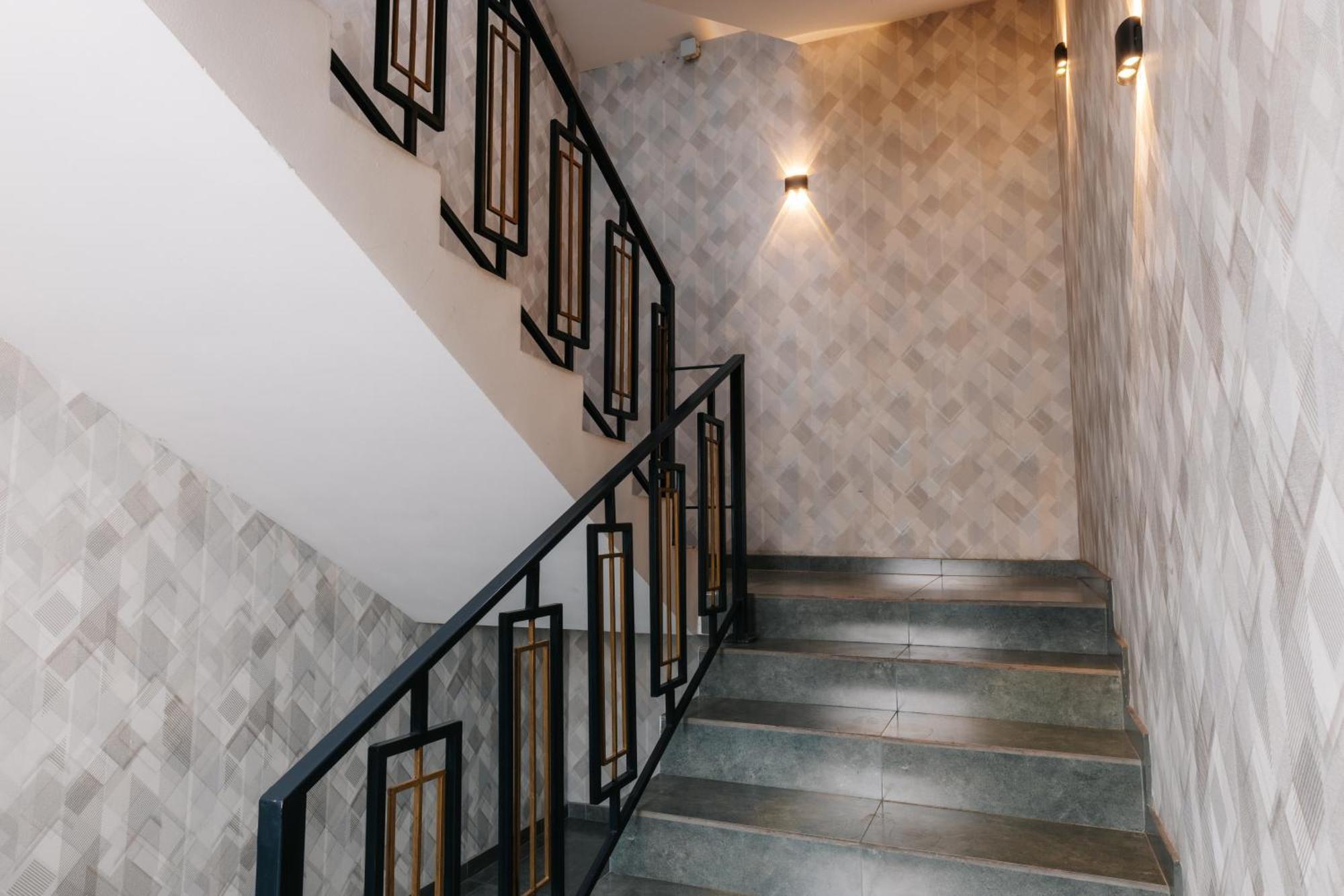 Resident Hotel Tashkent Ngoại thất bức ảnh